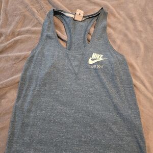 Nike women's workout tank top
